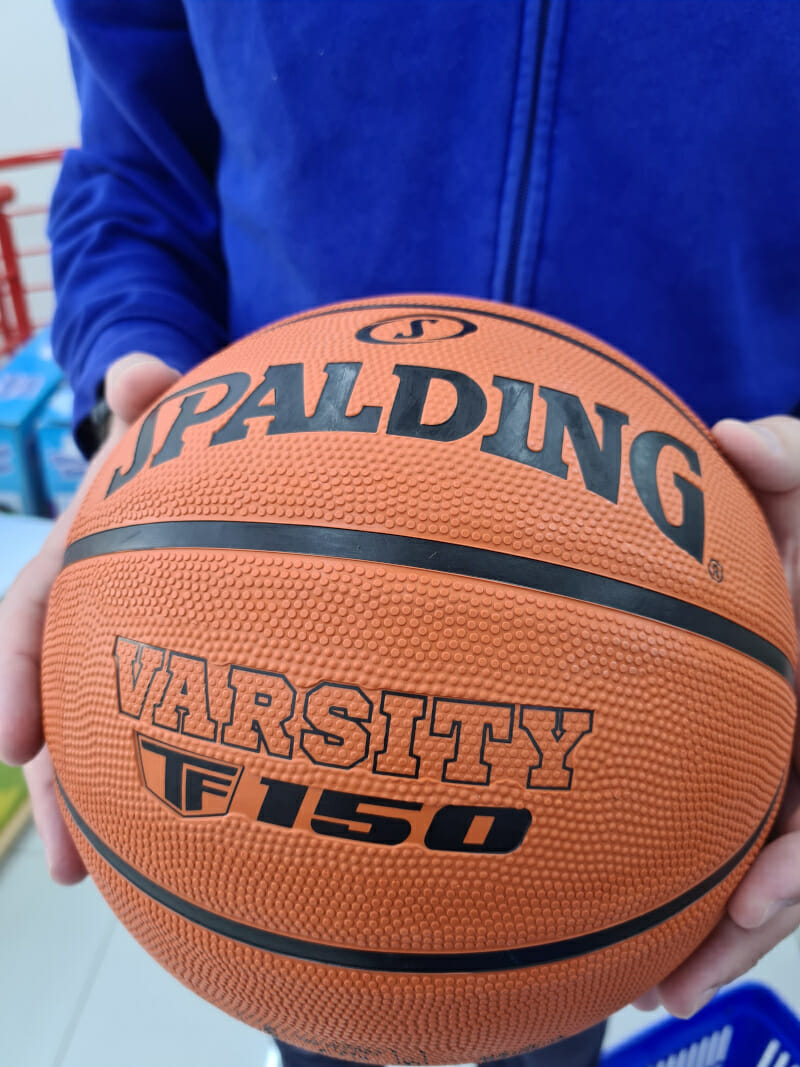 The 12 Best Spalding Basketballs for Indoor or Outdoor Use